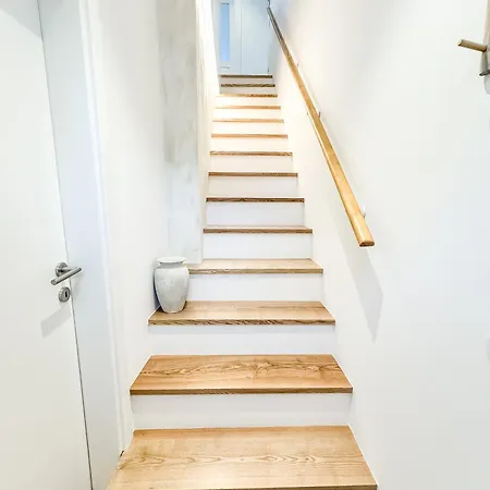 Atelier Village 公寓 *